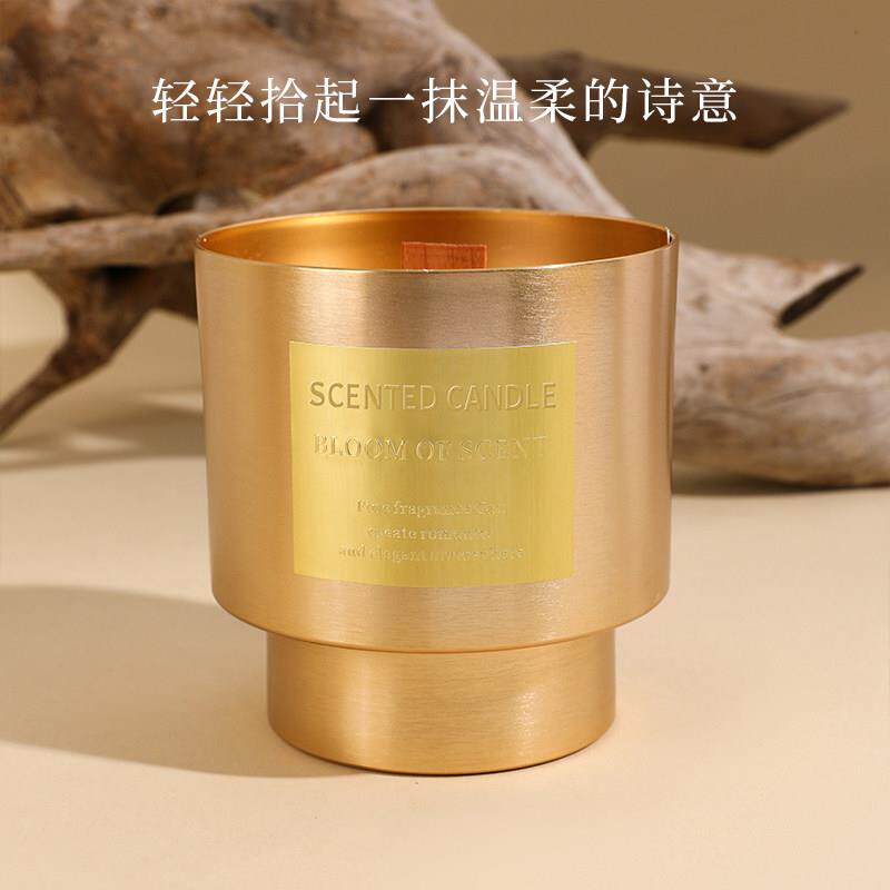 香薰蜡烛创意金属杯大容量大豆蜡木芯卧室留香氛围感香氛新年礼物
