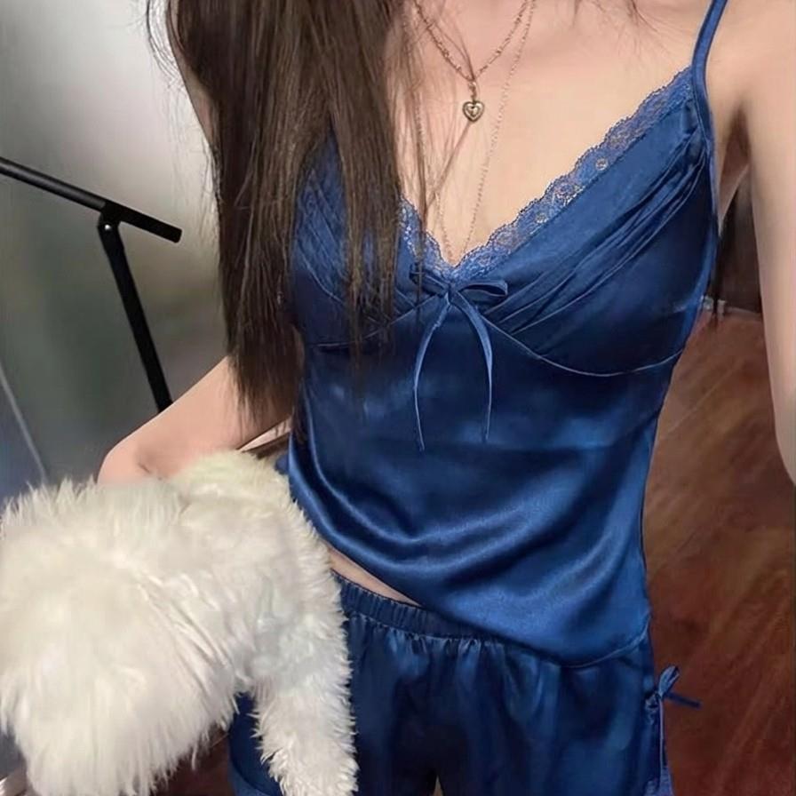 纯欲高级感宝蓝色缎面冰丝睡衣女夏季大码舒适吊带短裤居家服套装