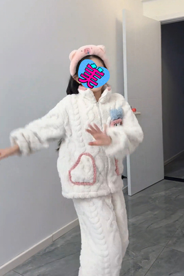 睡衣套装女童可爱珊瑚绒家居服新款2025加绒加厚上衣裤子女孩