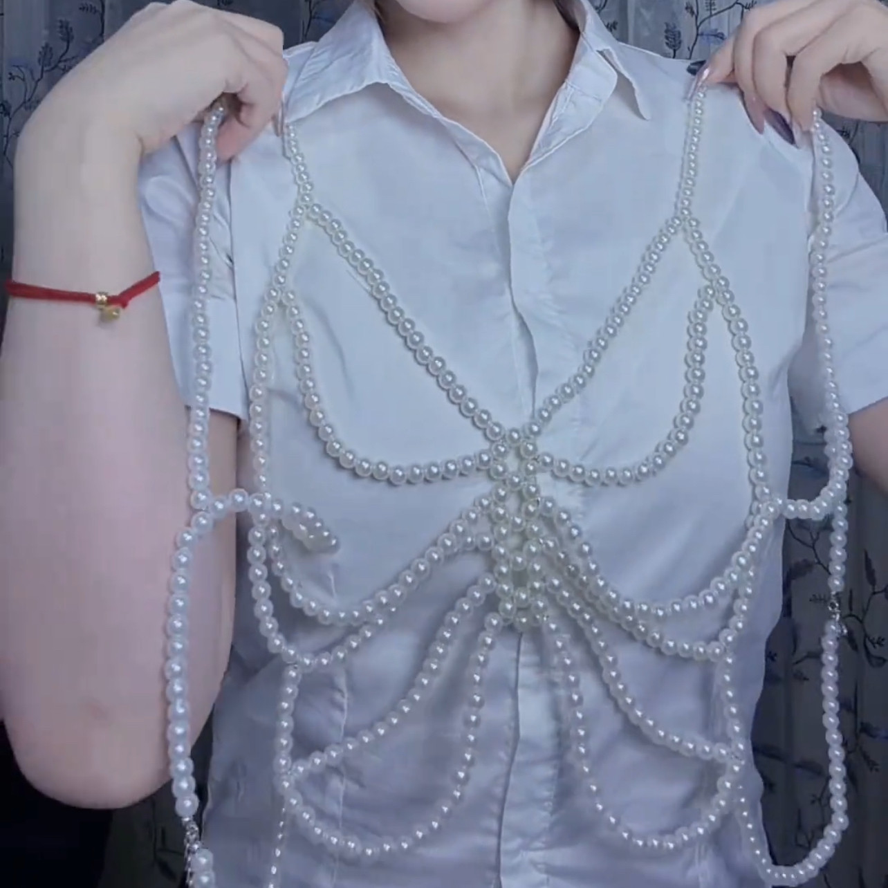 珍珠胸链纯欲风女士饰品新款2025派对宴会礼服配饰身体链