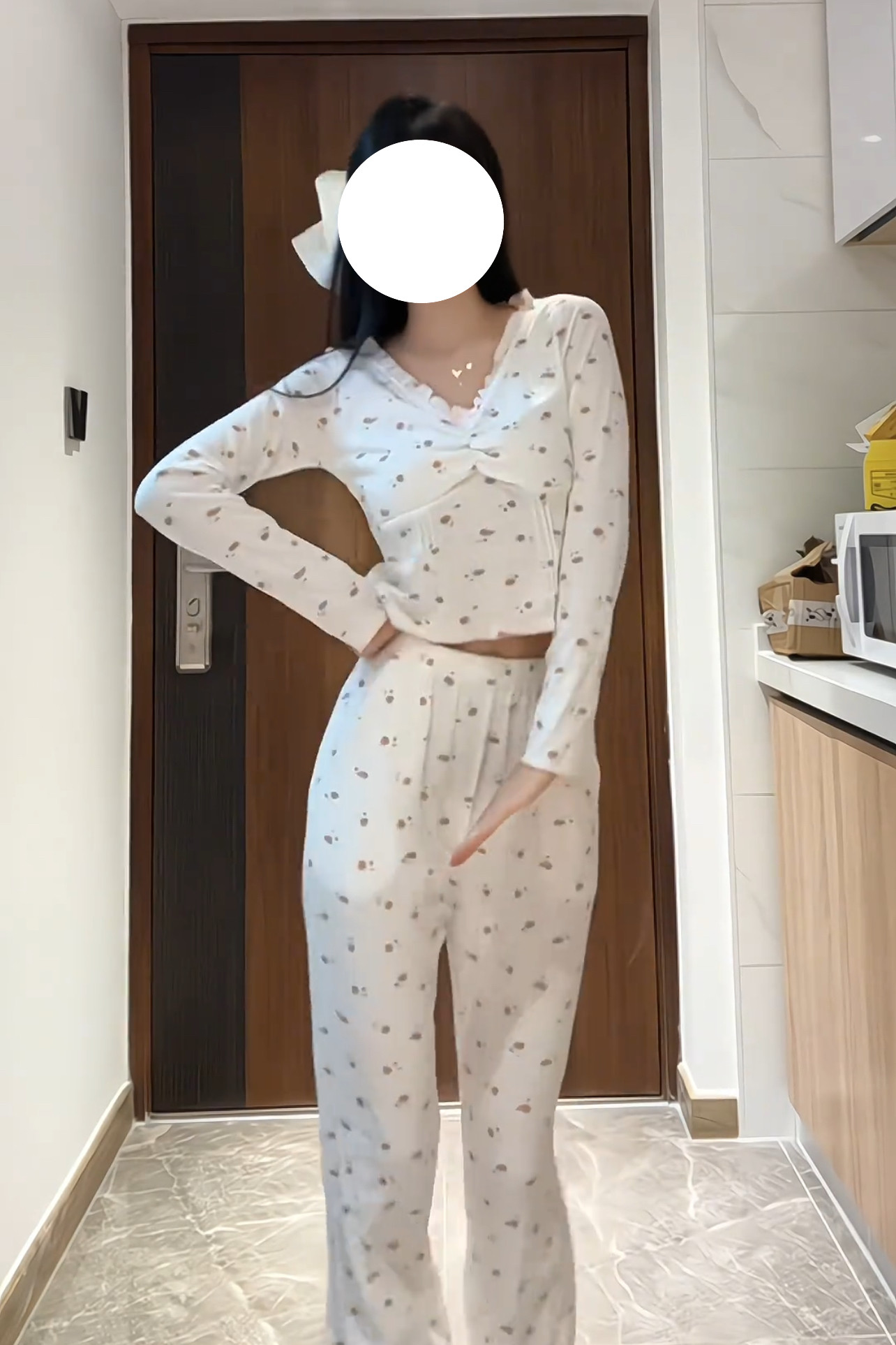 家居服套装碎花简约2026新款秋冬带胸垫长袖长裤两件套女士