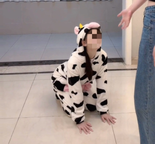 卡通秋冬季粉猪奶牛法兰绒成人动物睡衣带奶头连体情侣家居服男女
