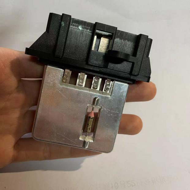 适配东风风神EX1纳米BOX鼓风机电阻调整模块控制调速空调调节电阻