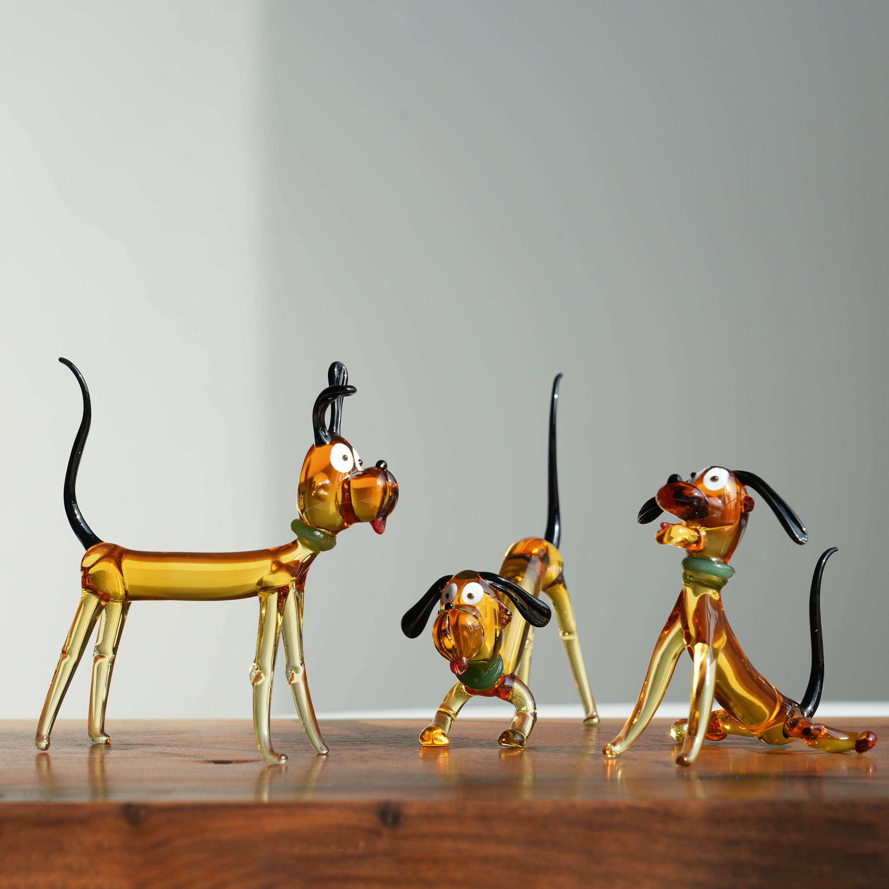 淄博琉璃手作可爱俏皮狗桌面摆件卡通治愈小狗公仔书桌装饰品礼物