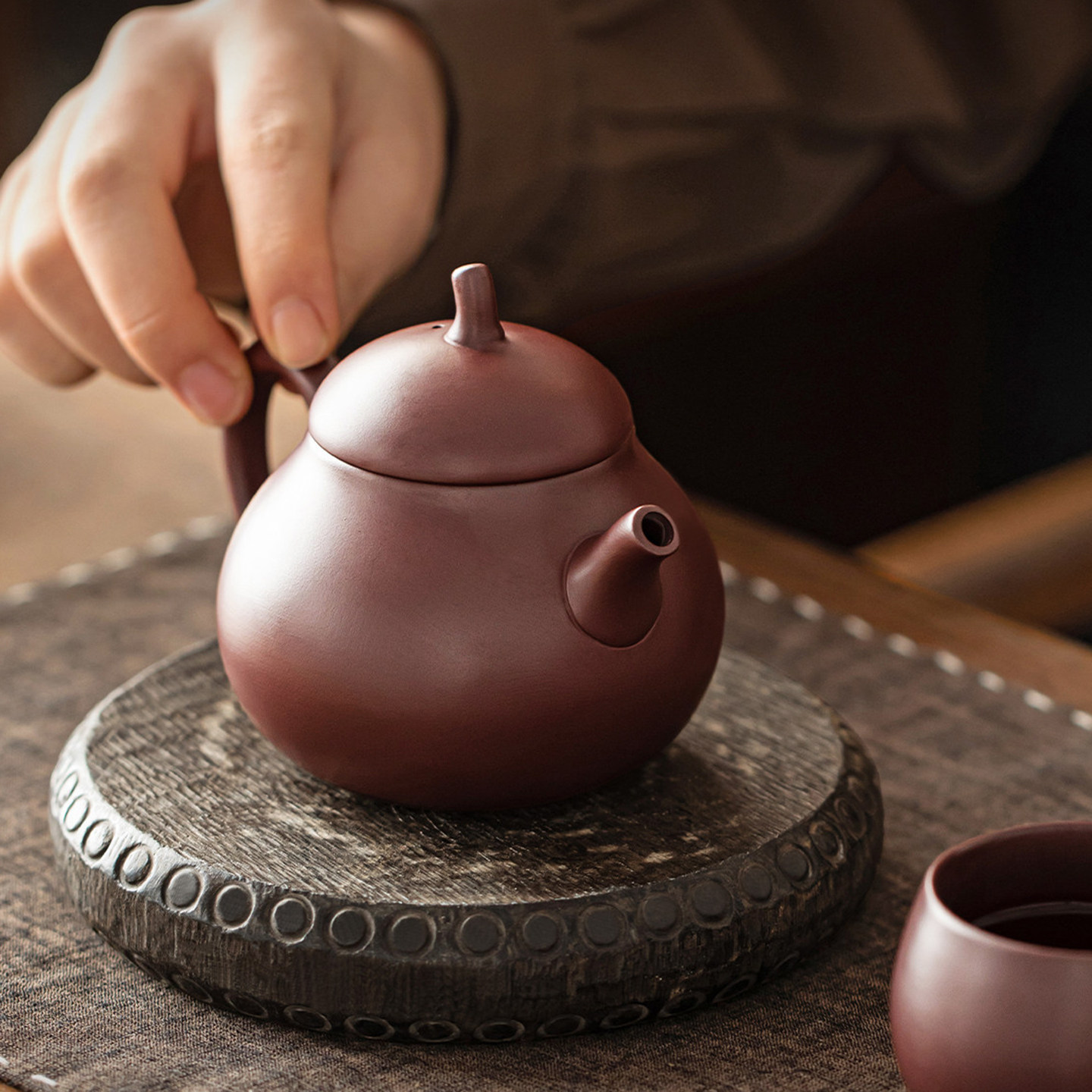 原矿老紫泥茄瓜手工紫砂壶图片