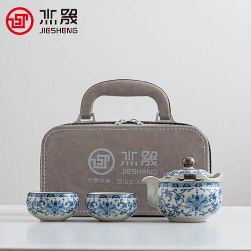 手抓壶以更简便快捷的冲泡方式所设计的器物