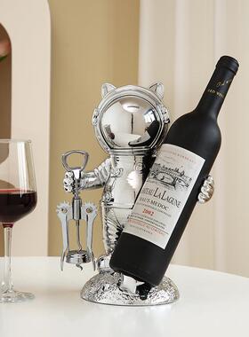 北欧创意宇航员酒架客厅酒柜摆件红酒架客厅电视柜玄关家居装饰品