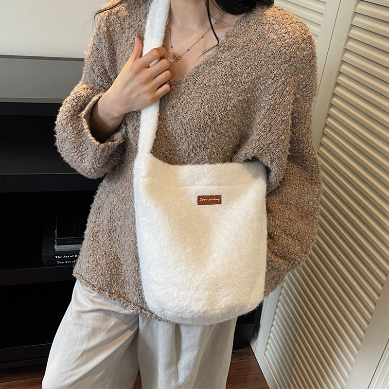 毛绒绒包包女大容量2025秋冬百搭