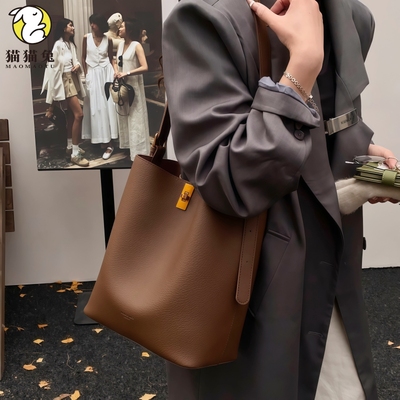 女士简约百搭皮质水桶包通勤时尚