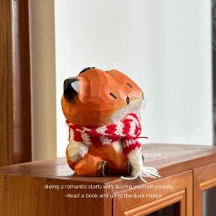 「过来抱抱 抱抱狐」手工雕刻围巾小狐狸动物木雕 桌面摆件礼物