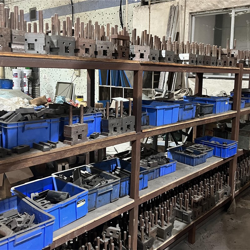 弧口模具不锈钢锌钢铁管钢管楼梯扶手护栏 半自动冲孔机 冲孔模具