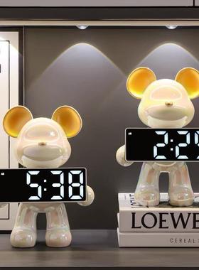 创意卡通暴力熊钟表软装高档摆件卧室客厅玄关电视柜桌面装饰礼品