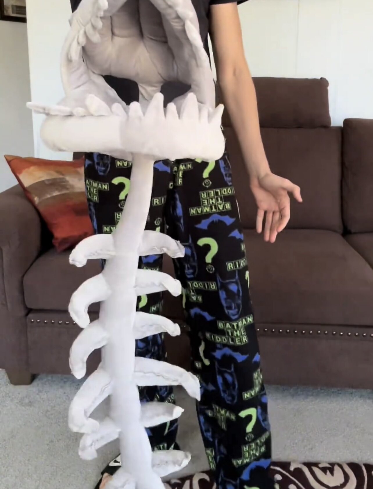 恐龙骨架头套毛绒玩具儿童外骨骼玩偶成人万圣节礼物男女同款可爱