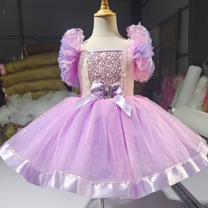 新款儿童演出服幼儿园舞蹈亮片连衣纱裙女童可爱娃娃表演服公主裙