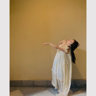 大摆裙 连衣裙女孕妇裙宽松中长款 2021夏秀场风白玫瑰睡裙大码 无袖