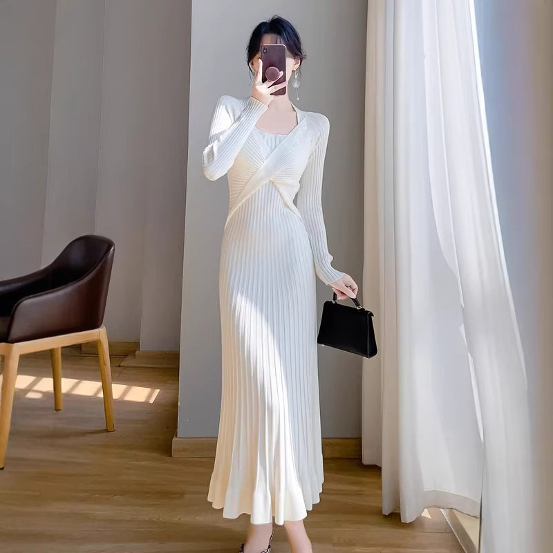 实拍秋中长款过膝荷叶边鱼尾包臀打底内搭针织连衣裙女长袖