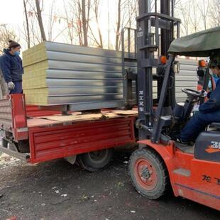 机制岩棉彩钢板瓦楞板泡沫夹芯板净化车间洁净板厂房办公室隔墙板