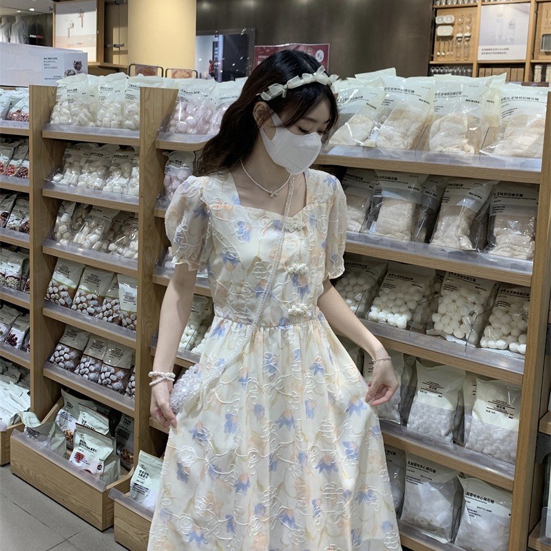 辣妈款外出哺乳连衣裙夏季新w款盘扣碎花收腰显瘦产后喂奶中长裙