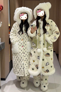 可爱卡通图案夹棉长款睡袍2026新款保暖蜡笔小新冬季睡衣女加厚