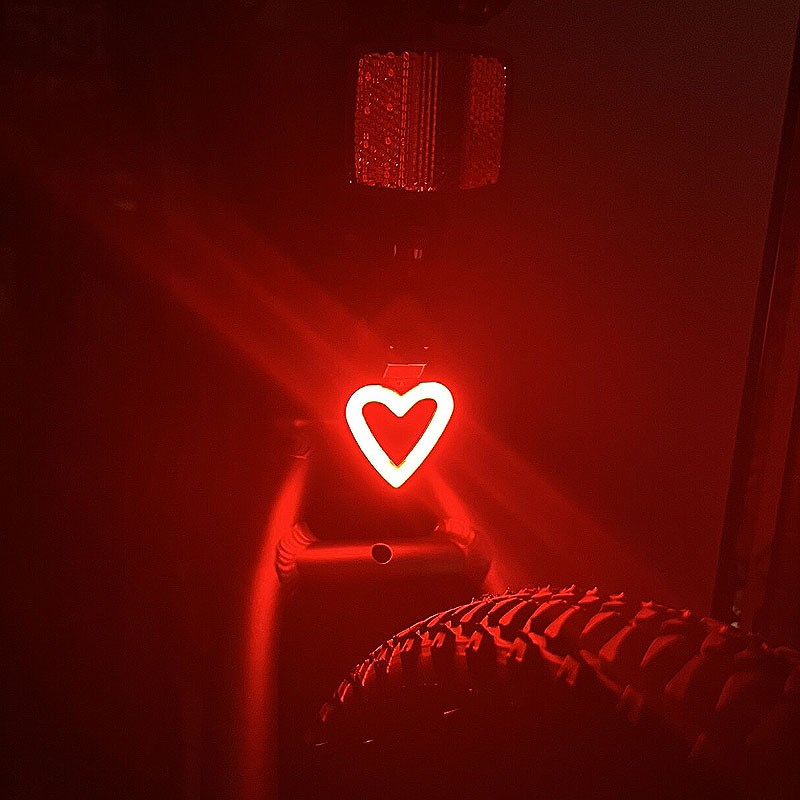 儿童山地自行车装l饰小配件闪烁夜骑心形警示后尾灯充电款骑行装