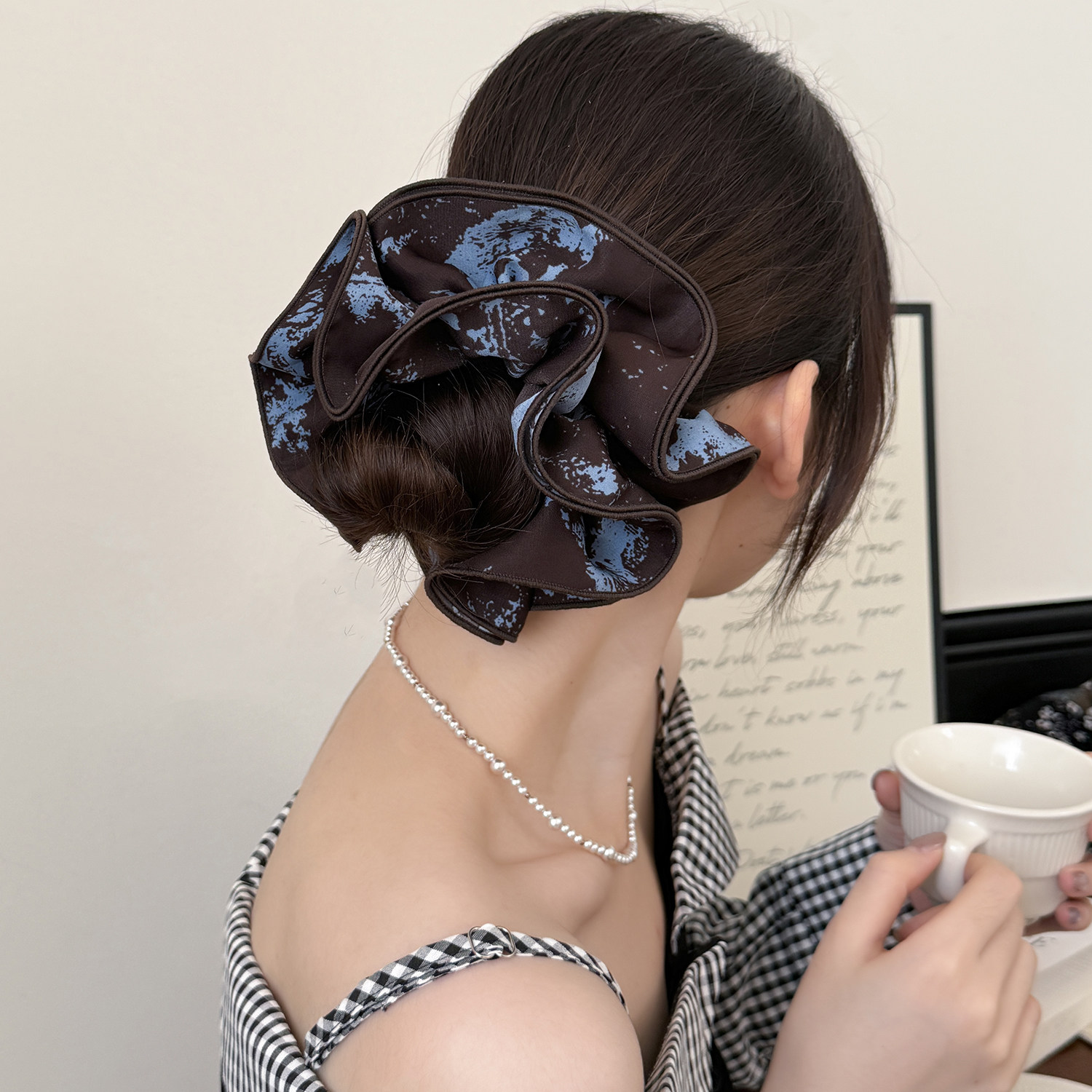 咖色晕染缎面大肠发圈女2025新款复古风时尚百搭发绳韩版甜美头花