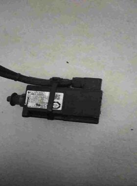 日本安川 50w 伺服电机SGMJV-A5ADA21  质量拍前询价