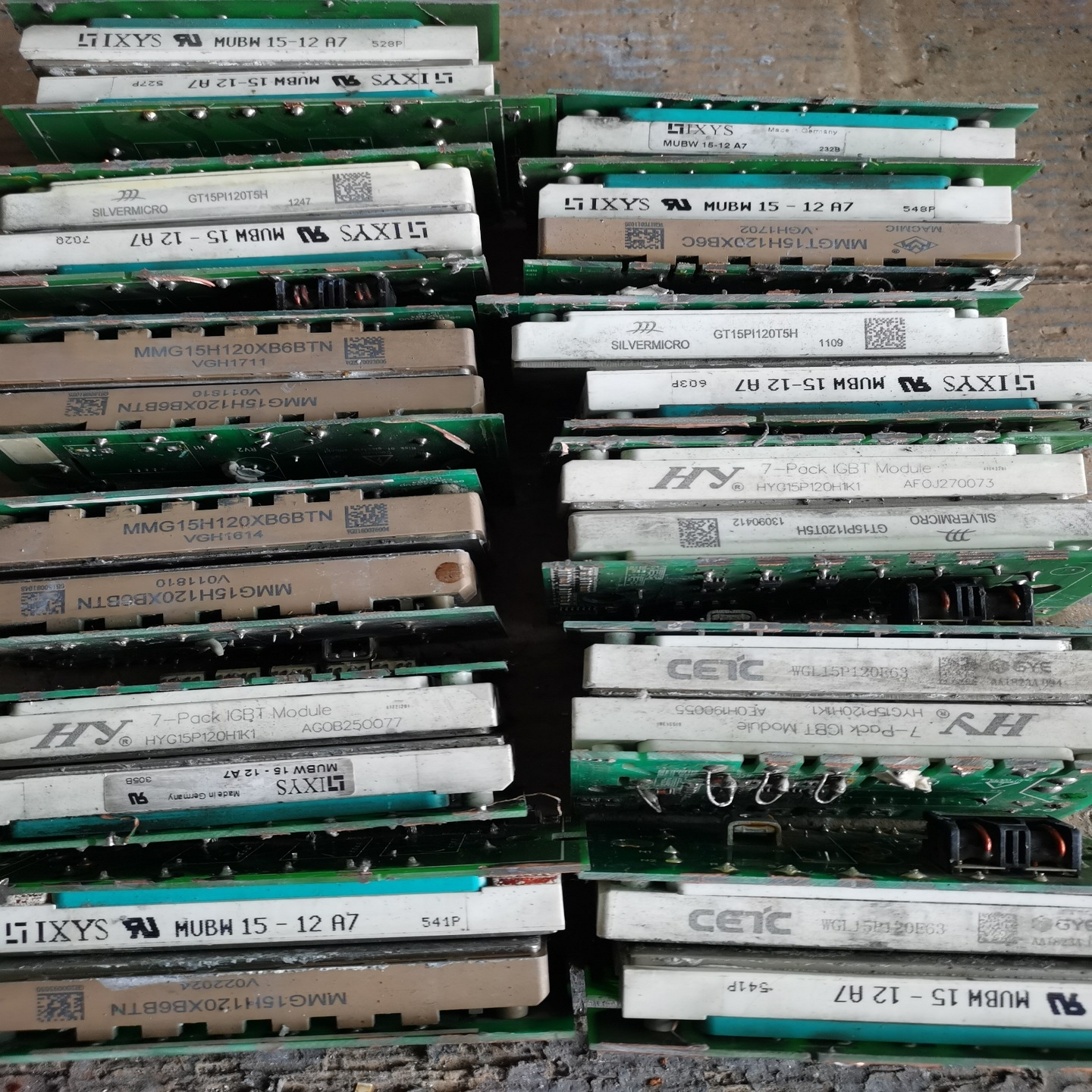 模块MMG15H120XB6BTN一下23个~询价