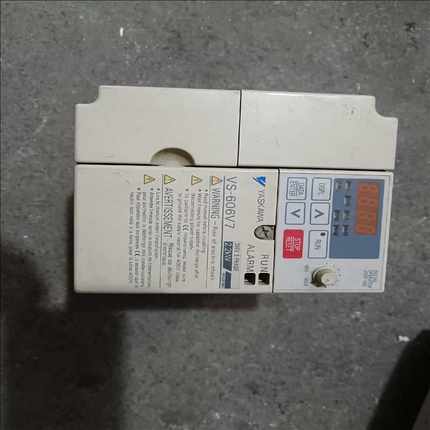 询价~安川变频器 V7AA22P2 2.2KW 220V