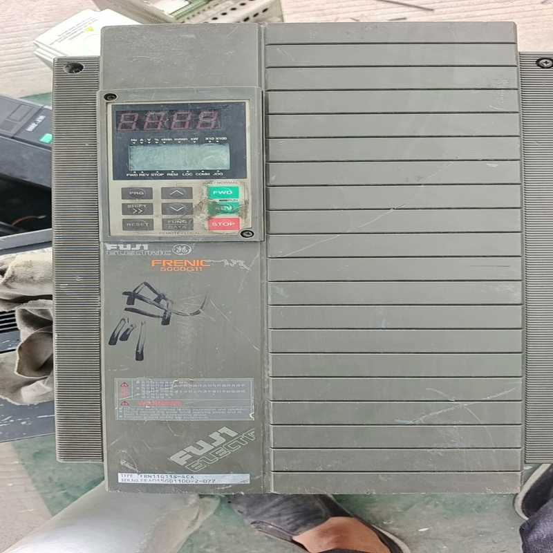 富士5000G11变频器功能完好正常启动成色一般【鑫鑫商铺】