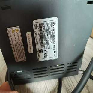 台达驱动器400W200W各一个 通通配件