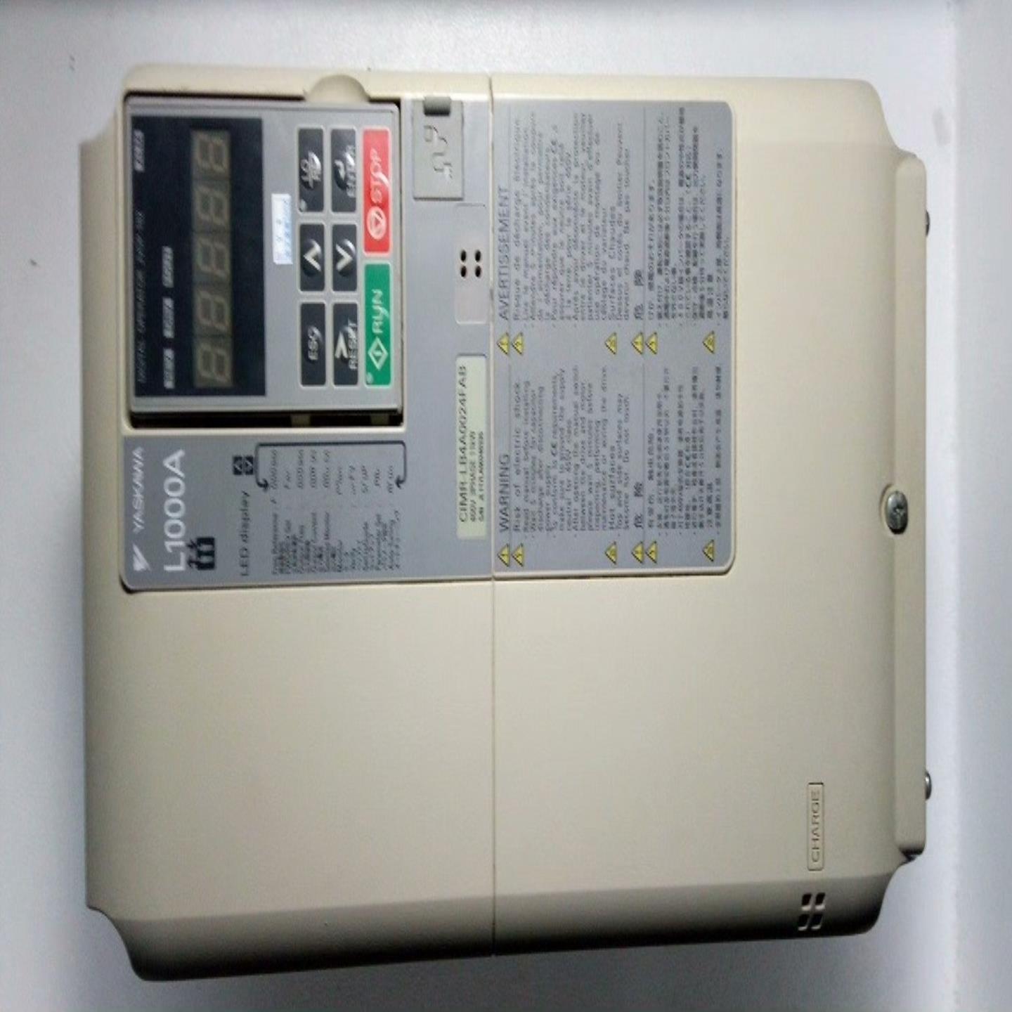 安川l1000a变频器，11kw变频器cimr-lb4a00~询价