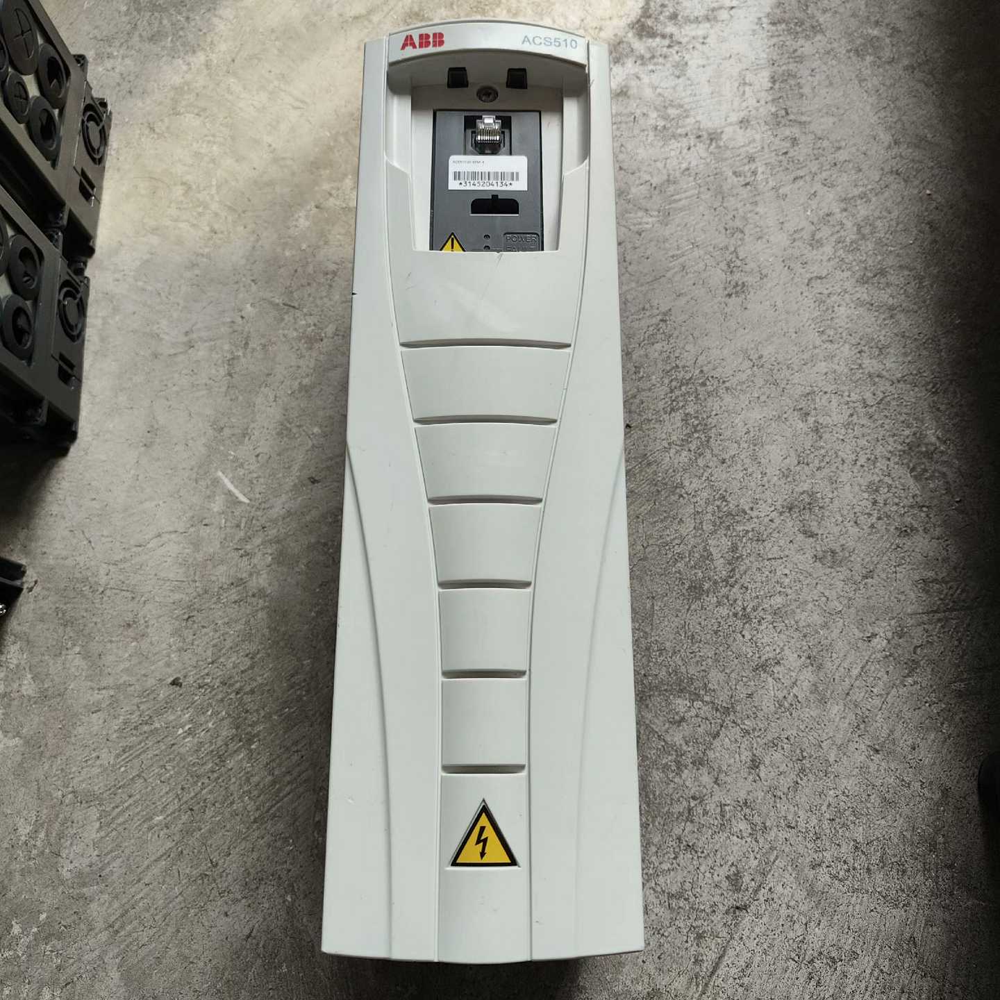 ABB变频器，ACS510-01-025A-4，11KW/3【落红设备】