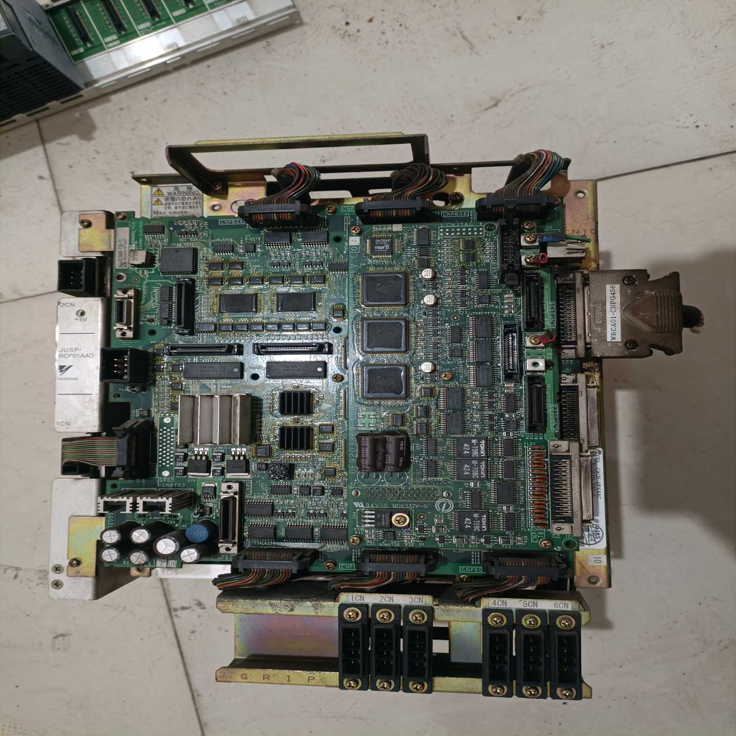 议价产品安川UP6机器人控制器CACR-UP6AAC