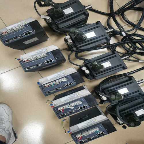 纽特斯特伺服电机2KW仓库有四套成色很漂亮质量配~询价