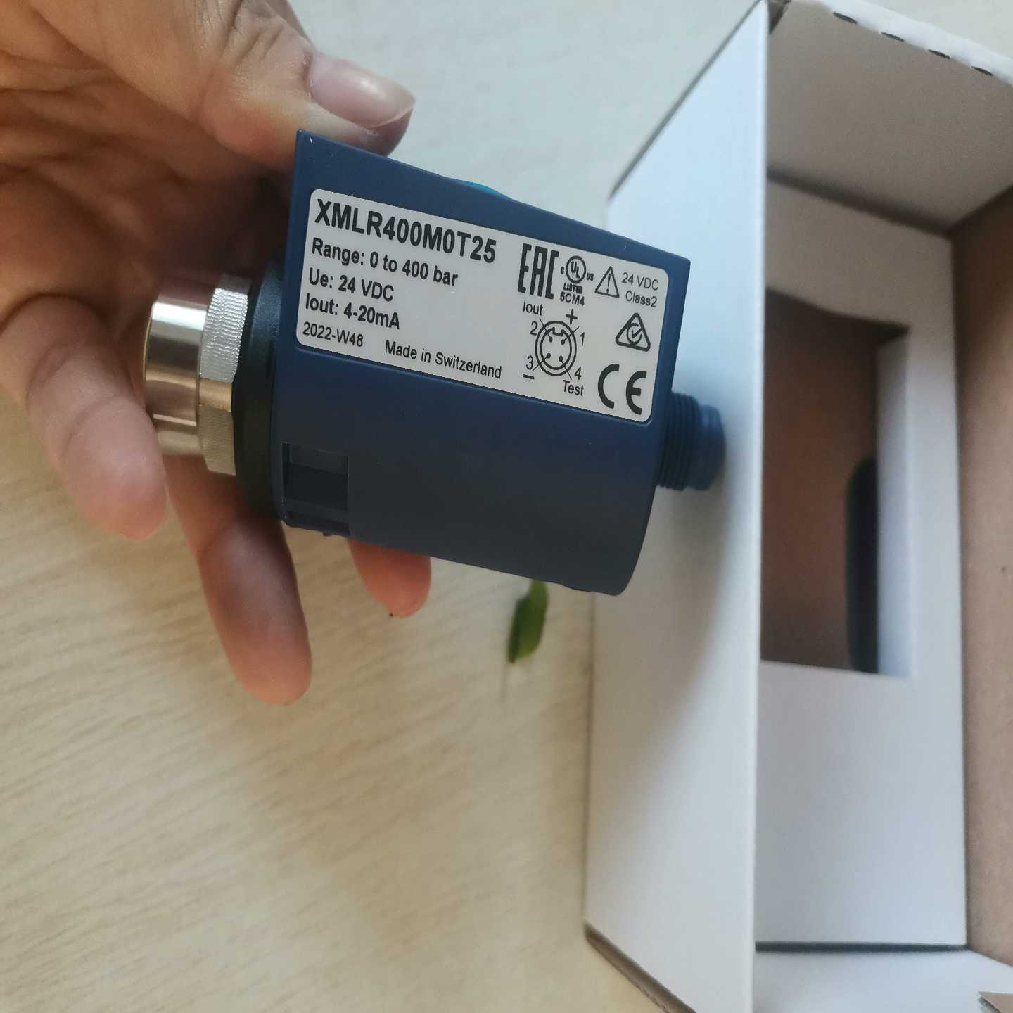 (询价)schneider XMLR400M0T25压力传感器