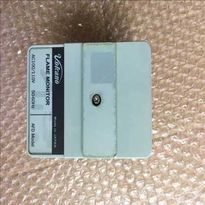 R4440V100-A 未使用备件，外观有些许划痕（耶耶电子）