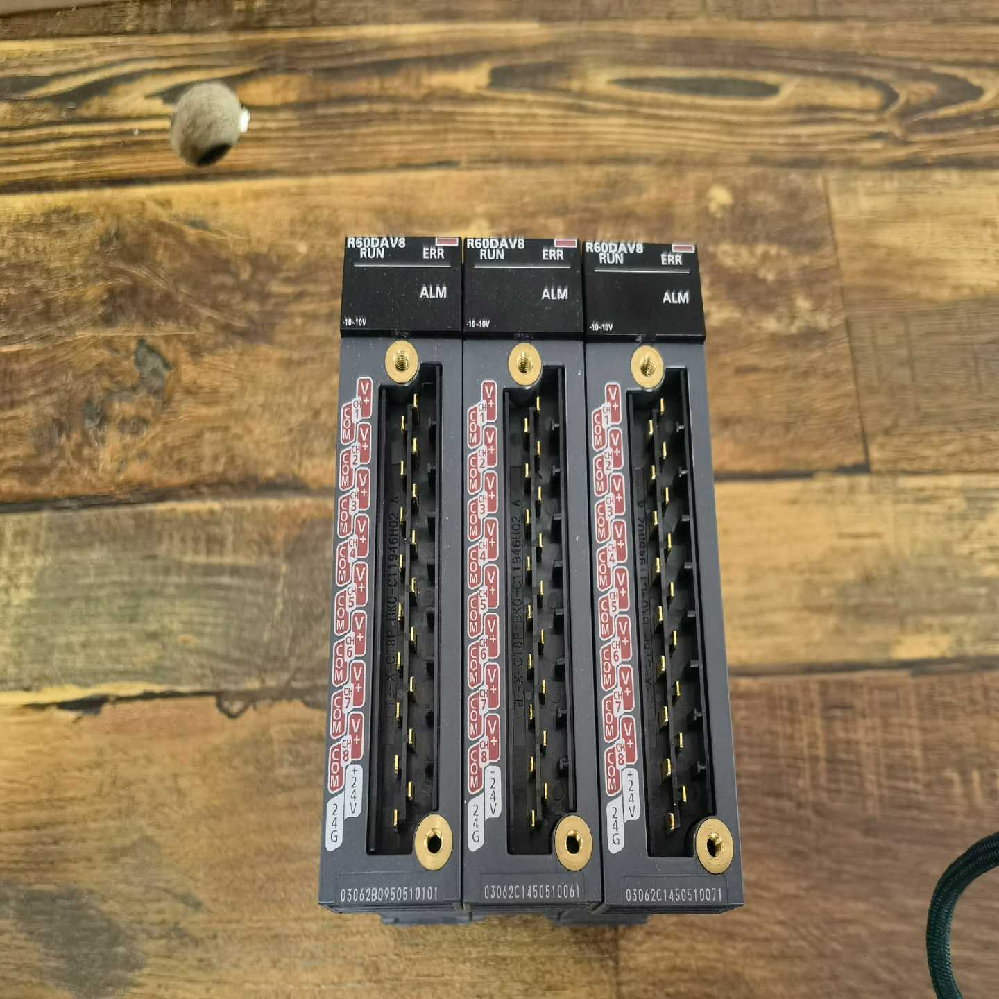 三菱R系列模块，型号R60DAV8和RX42C4，成色充新，拍前询价