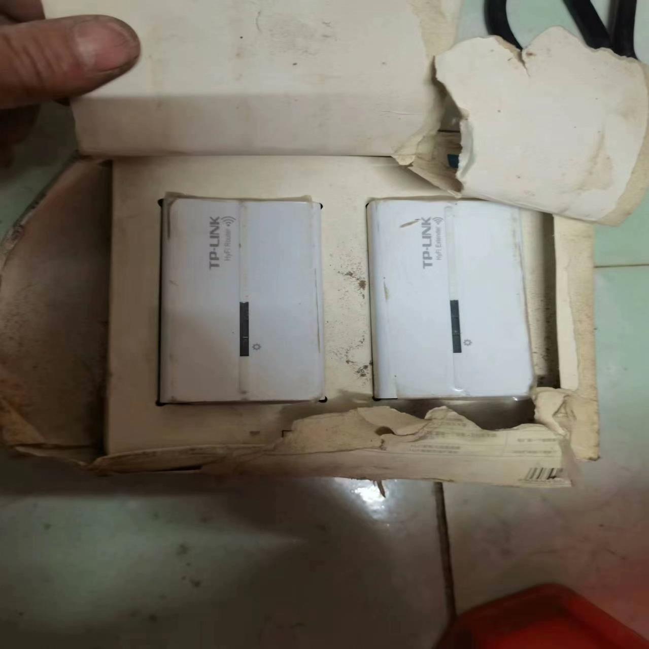 询价~TPLink电力猫一主一副,有包装有些脏