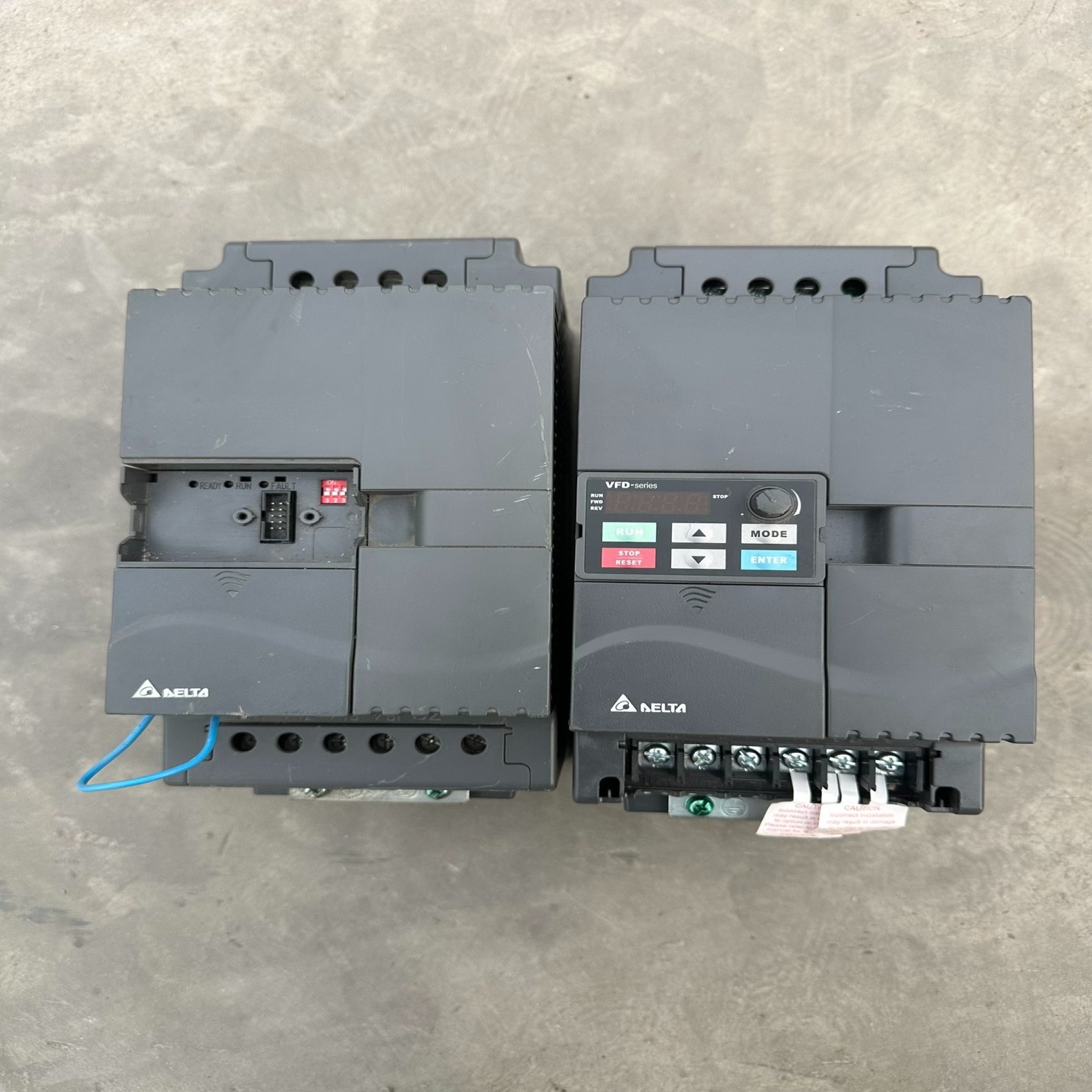 台达变频器VFD055E43A 75kW 380V