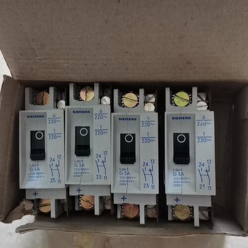 可维修断路器5SN9 1P G3A共4只，5SN9 2P议价