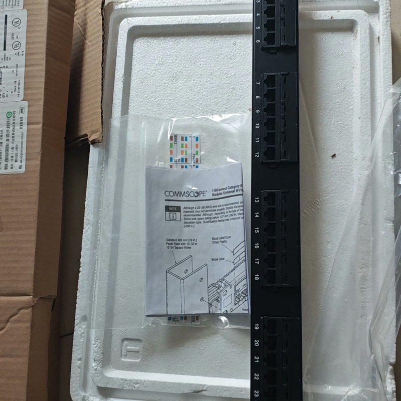 可维修安普24口超五类配线架，型号8-406330-1，实物拍议价