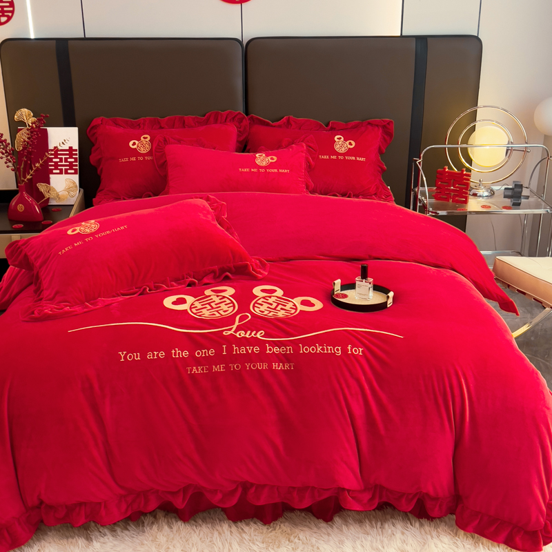 婚庆四件组蕾丝裙冬季大红色喜被新婚房嫁结婚法兰绒床上用品