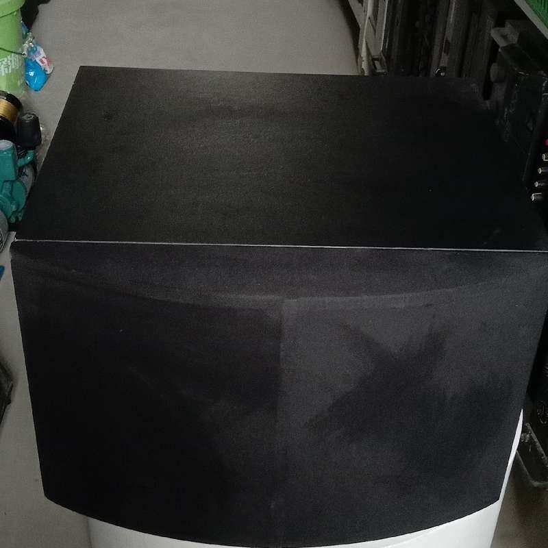 {议价}，全新，外观没有划痕，不知道是啥品牌，哪位大神{可维修}