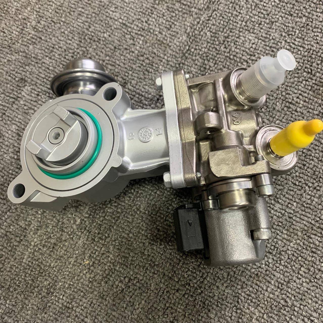 适用于奔驰M271高压燃油泵A2710703501A2710702201A2710703701