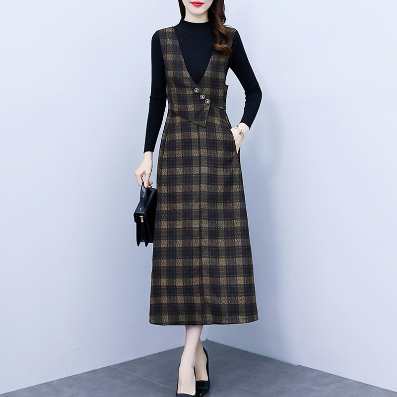 抱婴袋格子收腰背心西装洋装打底气质长裙复古高端两件式套装女秋
