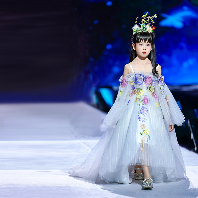 公主裙女童高端礼服2024新款洋气儿童晚礼服走秀森系钢琴演出服女