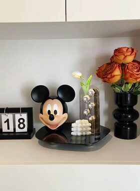 现代轻奢高级感软装入户玄关装饰品摆件高档客厅餐V边酒柜小众家