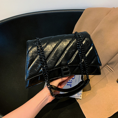 包包女夏季2023年新款爆款沙漏包高级感小众流行斜挎包链条腋下包