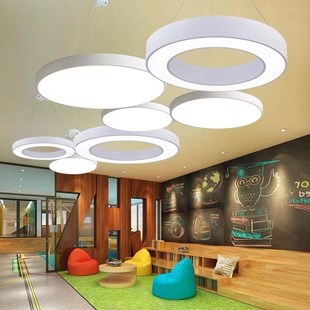 白色圆形吊灯舞蹈学校专用灯幼儿园教室美术机构办公室网咖吸顶灯