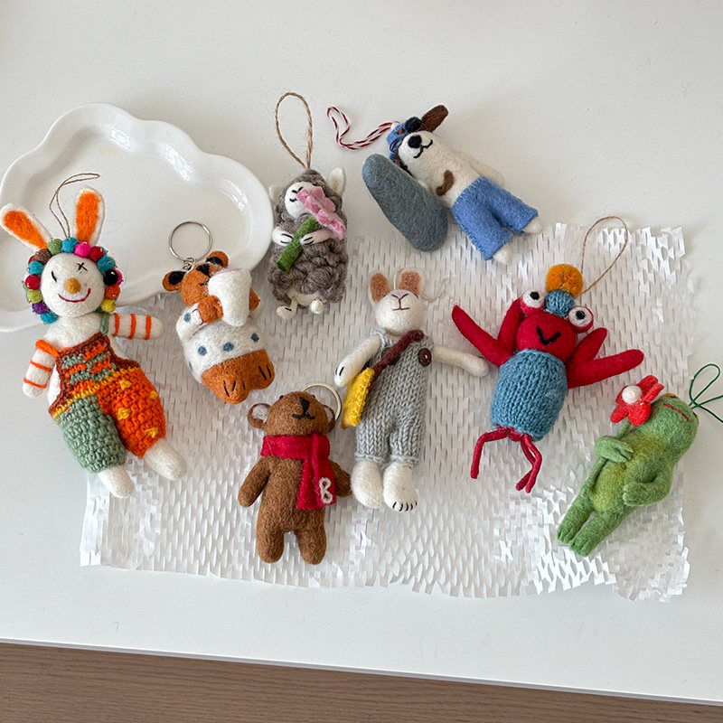 礼品包装 手工羊毛毡可爱动物玩偶挂件兔子小熊小狗ins毛茸茸饰品